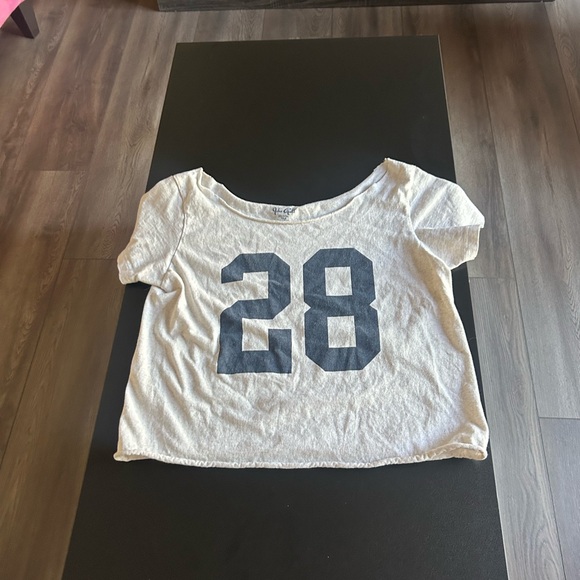 Brandy Melville Light Gray Tee - Picture 1 of 3